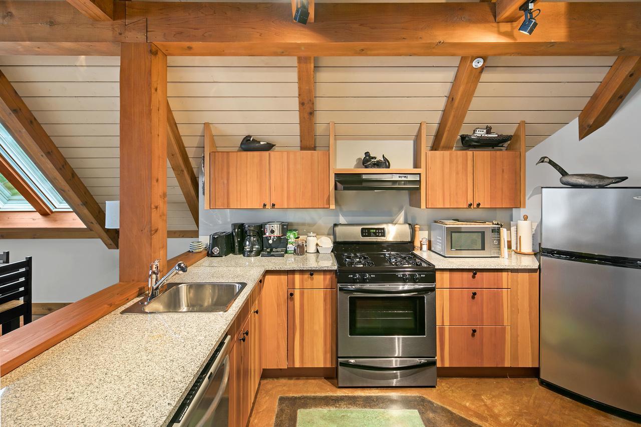 Black Rock Landing Ucluelet Exterior photo