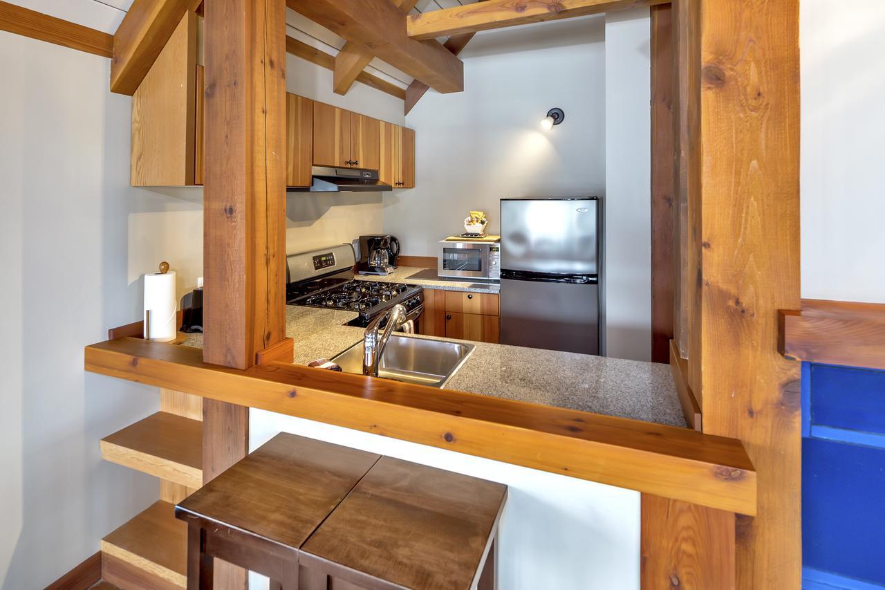 Black Rock Landing Ucluelet Exterior photo