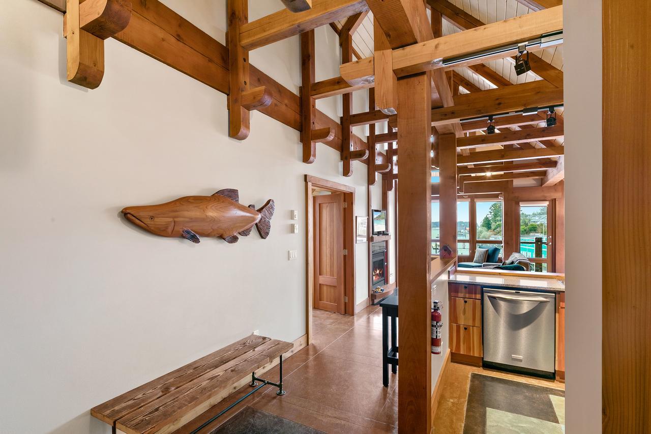 Black Rock Landing Ucluelet Exterior photo