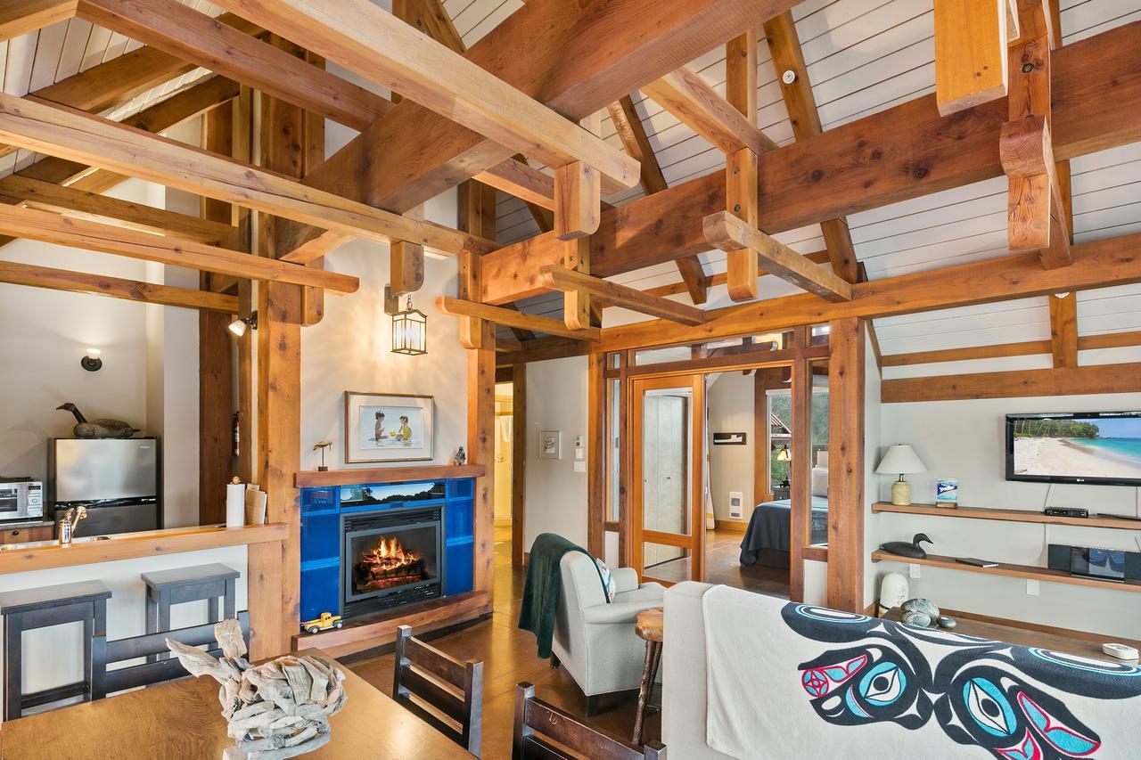 Black Rock Landing Ucluelet Exterior photo