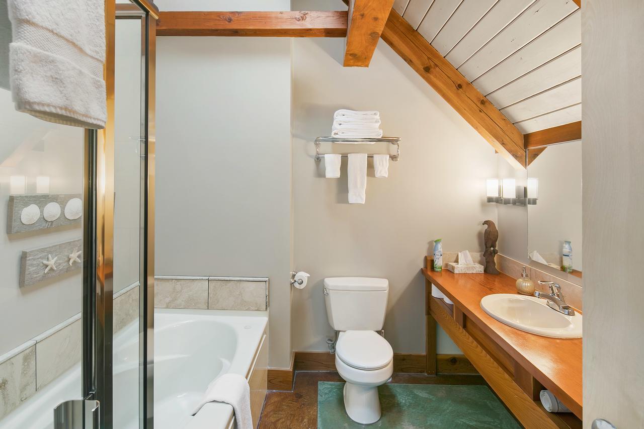 Black Rock Landing Ucluelet Exterior photo